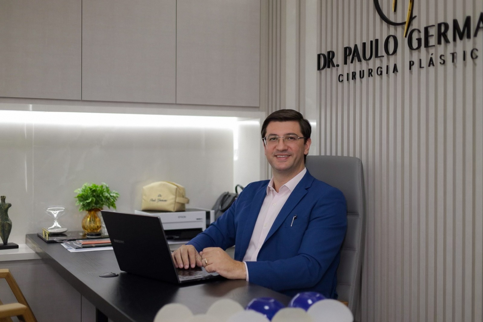 Cirurgião plástico Dr. Paulo Estefano Germano é destaque na edição Médicos Mais Admirados de 2025, promovida pelo Grupo Ideia Goiás e por um consórcio de jornais